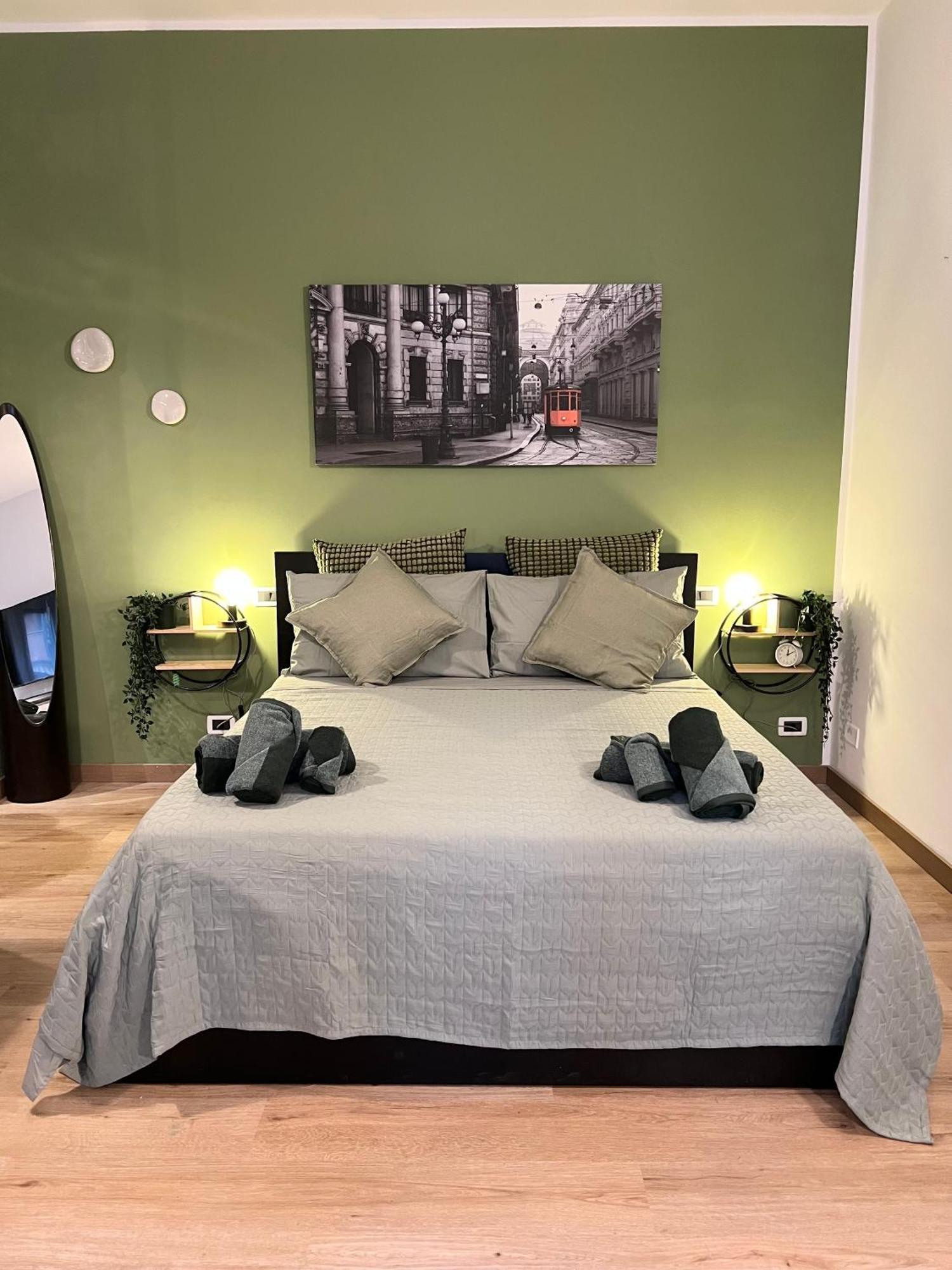 La Bella Milano Charme Apartment 3 Km Away From Duomo/ Netflix & Wi-Fi Included Kültér fotó
