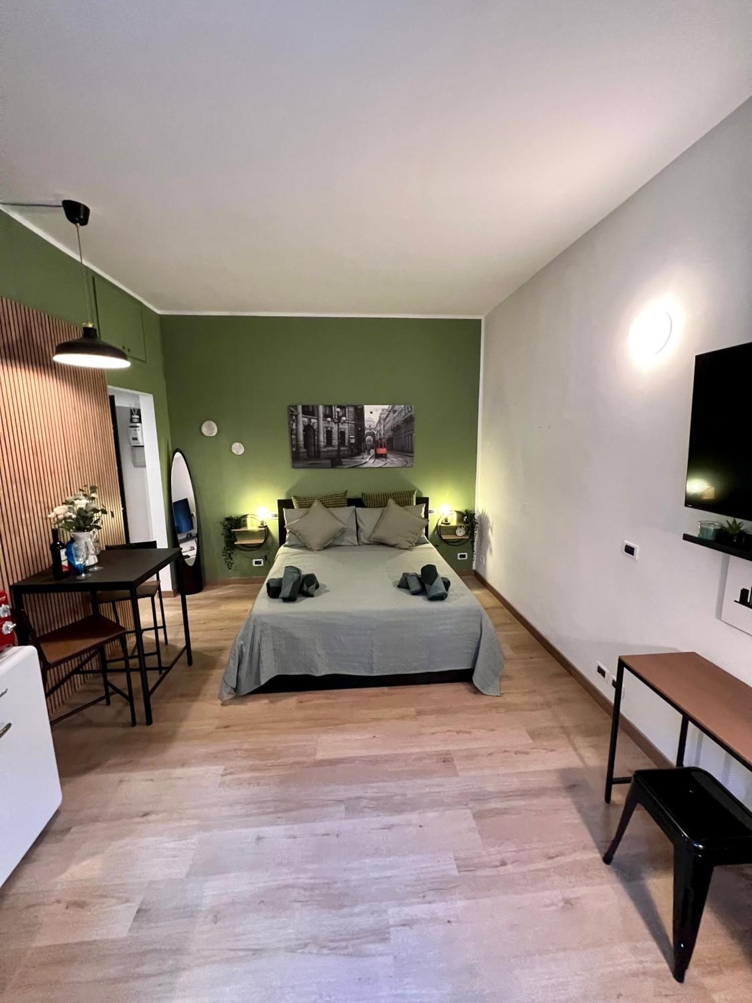 La Bella Milano Charme Apartment 3 Km Away From Duomo/ Netflix & Wi-Fi Included Kültér fotó